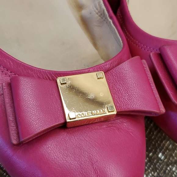 SOLD!! COLE HAAN Fuschia Leather Flats - Size 8M - Picture 2 of 8
